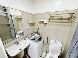 Budget Staycation MOA WiFi Smart TV