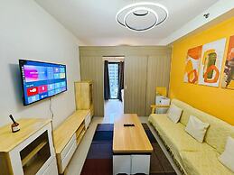 Budget Staycation MOA WiFi Smart TV
