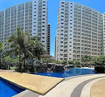 Budget Staycation MOA WiFi Smart TV