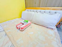 Budget Staycation MOA WiFi Smart TV