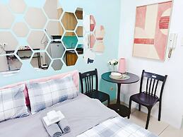 Budget Staycation MOA WiFi Smart TV