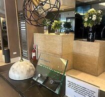 Budget Staycation MOA WiFi Smart TV