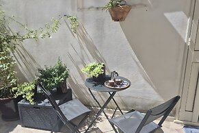 Jazzy House In Historic Centre