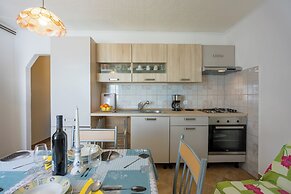 Apartment Lea Puce