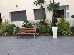 Waterfront, Free Parking, Comfort & Style