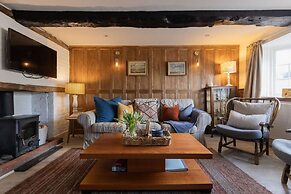 Journey s End Luxury Cottage 100m From Sea