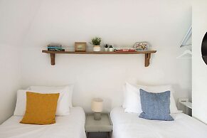 Journey s End Luxury Cottage 100m From Sea