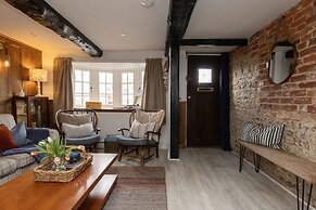 Journey s End Luxury Cottage 100m From Sea