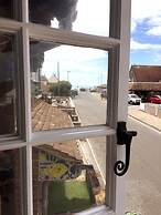 Journey s End Luxury Cottage 100m From Sea