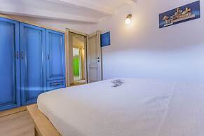 Rustic Villa Fragola With Heated Pool