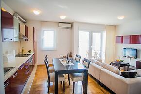 Olea, Two-Bedroom Duplex Suite, near Žnjan Beach