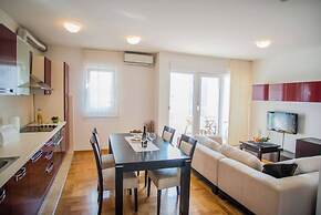 Olea, Two-Bedroom Duplex Suite, near Žnjan Beach