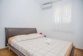 Olea, Two-Bedroom Duplex Suite, near Žnjan Beach