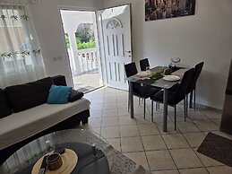 Apartment Didovi Dvori 1 With Jacuzzi