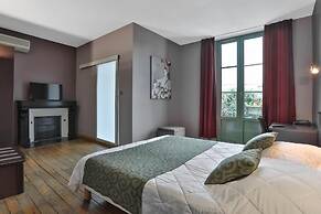 HOTEL COLIGNY