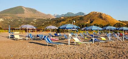 FRUIT VILLAGE HOLIDAY BEACH