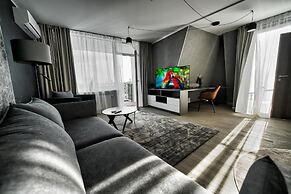 Modern central Apt with AC parking gym