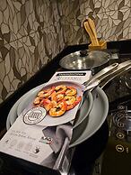Elevesuites Homestay