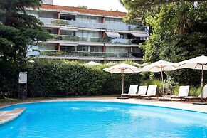 Oceana Suites Mansa Inn