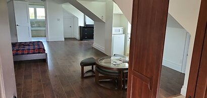 Devlok- Mystique Mansion 7 Br-sleep 16 Kawartha