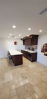 Devlok- Mystique Mansion 7 Br-sleep 16 Kawartha