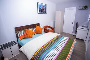 Modern 1 Bedroom Apartment in Quiet Tilbury Town