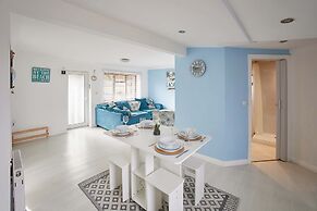 Host Stay Aurora Shore