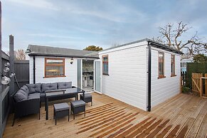 Host Stay Aurora Shore