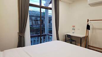 Sup Hometel Phuket