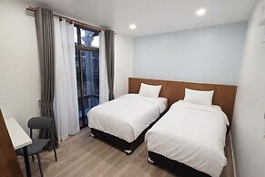 Sup Hometel Phuket