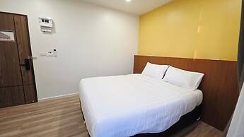 Sup Hometel Phuket