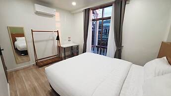 Sup Hometel Phuket