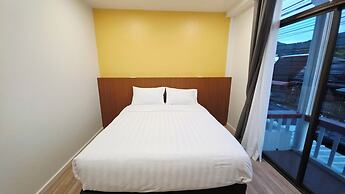 Sup Hometel Phuket