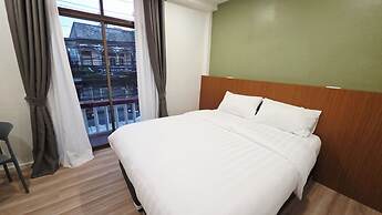 Sup Hometel Phuket