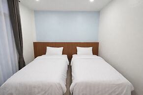 Sup Hometel Phuket
