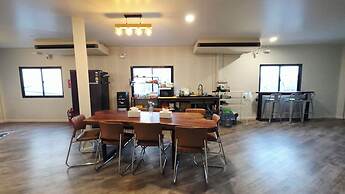 Sup Hometel Phuket