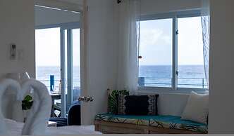 Blue Serenity Oceanfront Penthouse Tower Isle