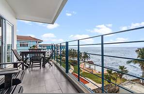 Blue Serenity Oceanfront Penthouse Tower Isle