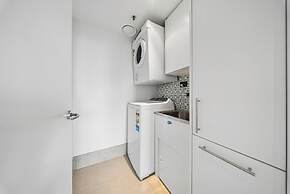 Skyline & Ocean View Retreat - GC 1303