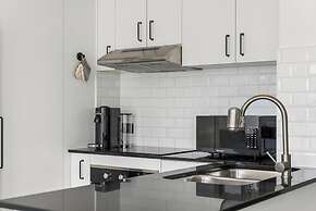 Skyline & Ocean View Retreat - GC 1303