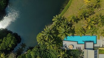 Sihina Lagoon Villa