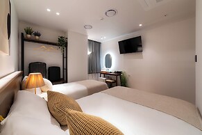 LAHA Boutique DDP Dongdaemun