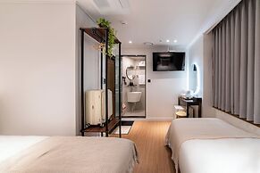 LAHA Boutique DDP Dongdaemun