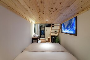 LAHA Boutique DDP Dongdaemun