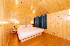 Longji Aplo Leisure B&B