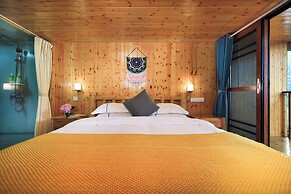Longji Aplo Leisure B&B