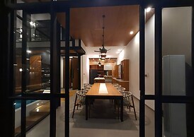 Casa Esquina - West Wing