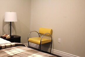 Cozy 2-bedroom House Rental in Brampton's Mount Pleasant