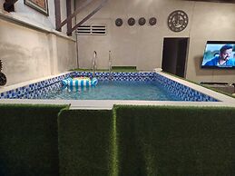 Pirate's Cove Hostel