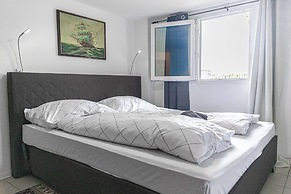 Cozy Room With Shared Garden Access